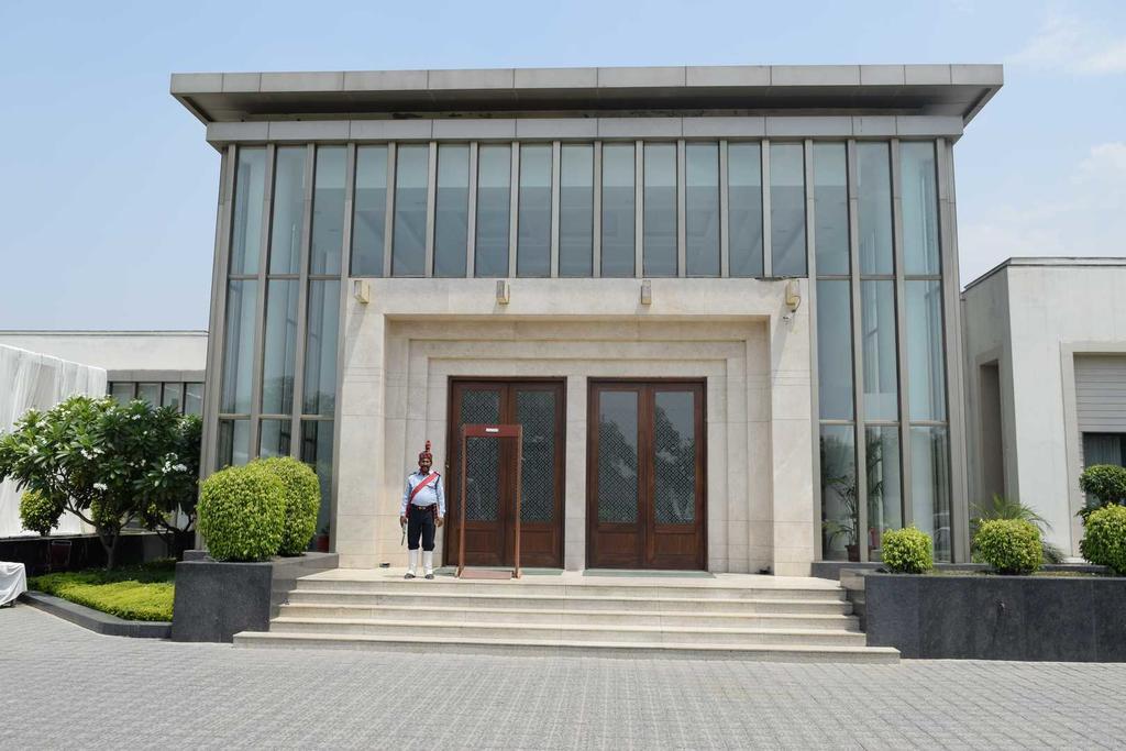 Calista Resort Delhi  Eksteriør billede