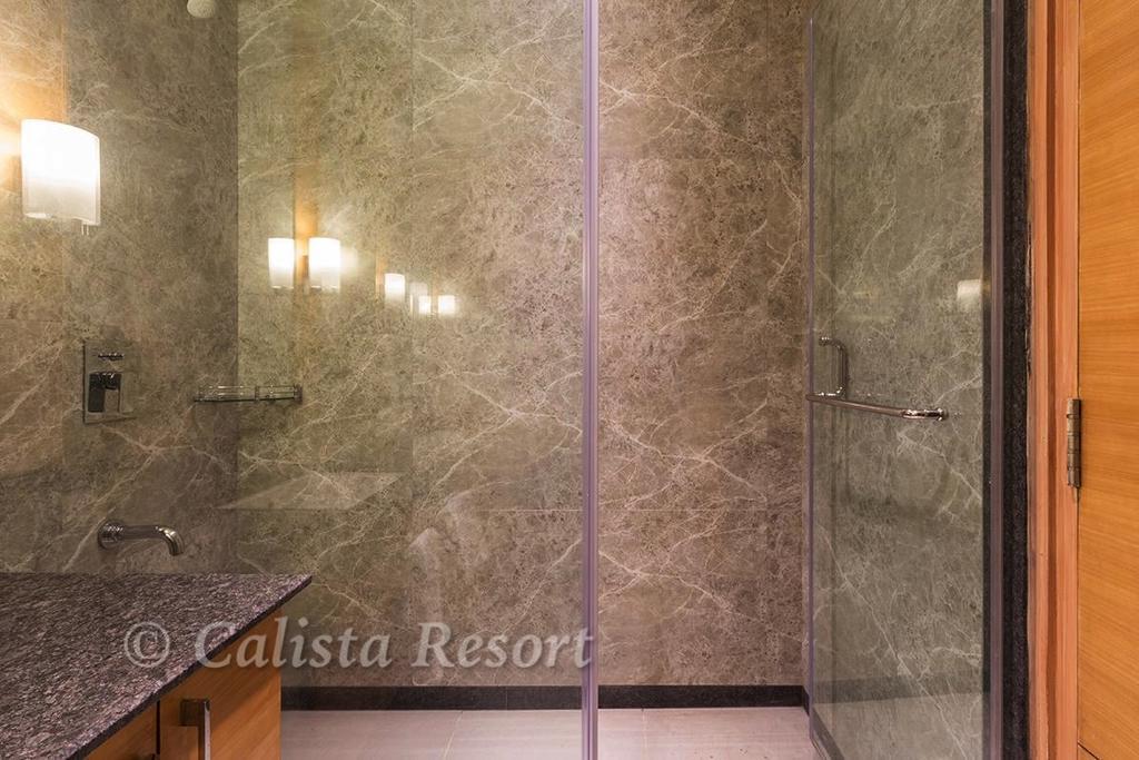 Calista Resort Delhi  Eksteriør billede