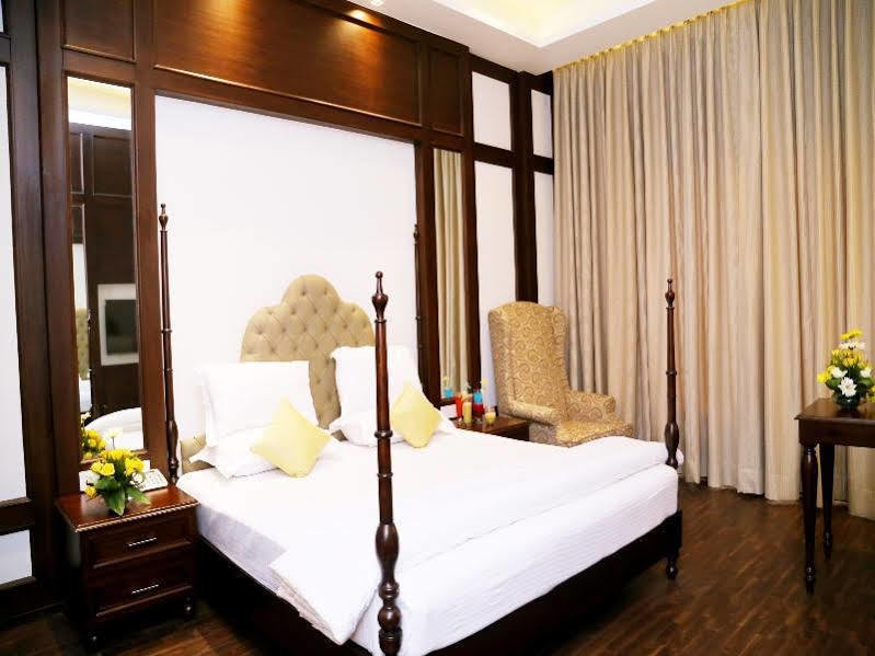 Calista Resort Delhi  Eksteriør billede
